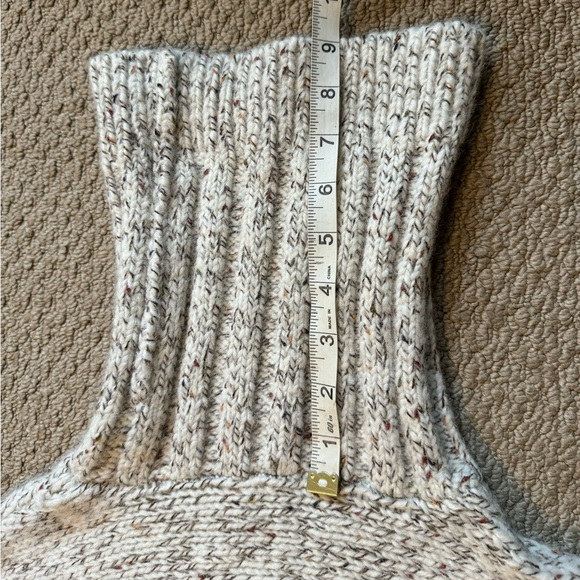Club Monaco Xiomara Chunky Knit Turtleneck Cream/Tan Sweater Poncho Size M-L - Picture 10 of 11